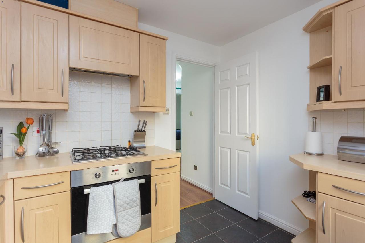 Stylish 2 Bedroom Apartment In エディンバラ エクステリア 写真