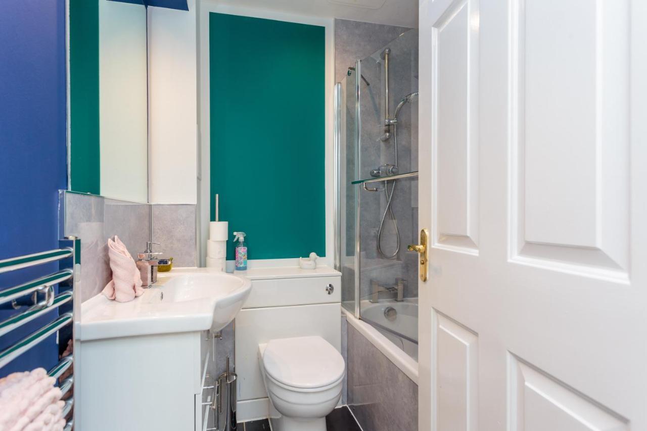 Stylish 2 Bedroom Apartment In エディンバラ エクステリア 写真