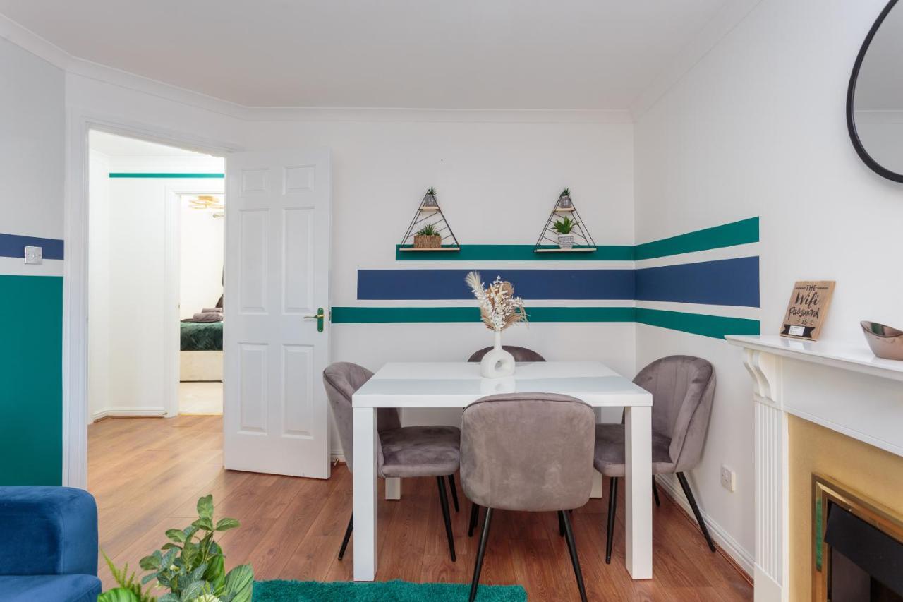 Stylish 2 Bedroom Apartment In エディンバラ エクステリア 写真